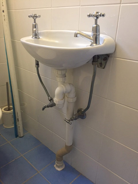 Russell lea toilet