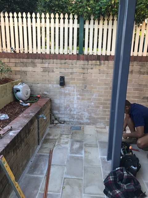 We installed an exposed copper shower set up at Cremorne. The owner organized the copper shower head and we supplied and installed all copper pipe work. The cold water supply was from the existing hose tap and the hot water from the hot water unit on the side of the house
